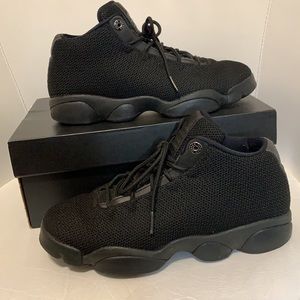 Jordan Horizon Black on Black